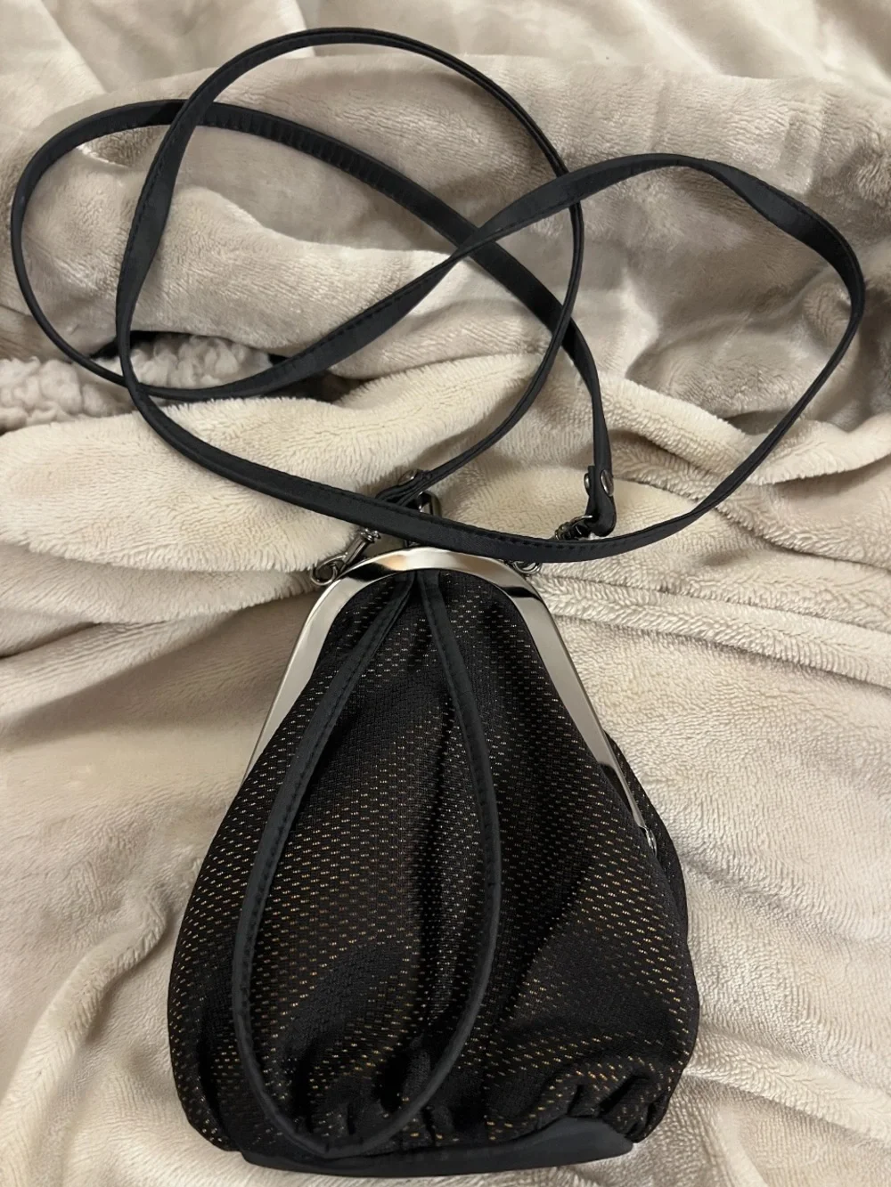 Minimalist Black Cloth Mesh Evening Pouch with Kiss-Lock Closure